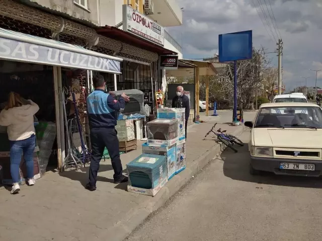 Kaldırım işgallerine göz açtırılmıyor Kaldırım işgallerine göz açtırılmıyor