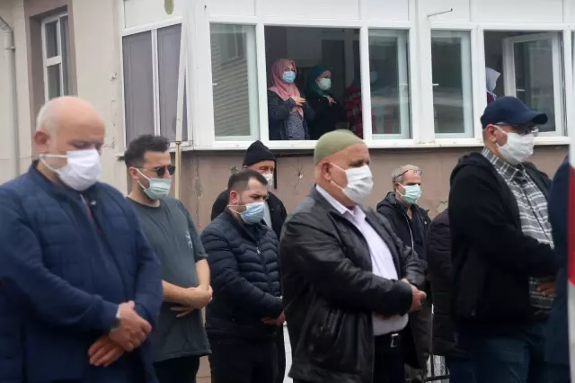 Çocuklarının feryadı yürek dağladı... Karı-koca aynı gün korona virüse yenildi Çocuklarının feryadı yürek dağladı... Karı-koca aynı gün korona virüse yenildi