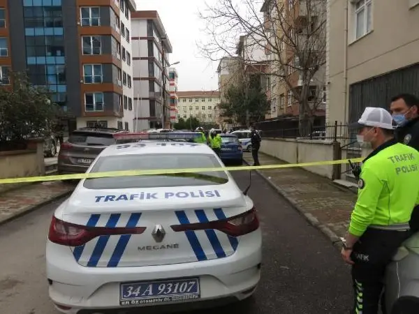 KARTAL'DA AVUKATLIK BÜROSUNDA SİLAHLI SALDIRI : 3 ÖLÜ KARTAL'DA AVUKATLIK BÜROSUNDA SİLAHLI SALDIRI : 3 ÖLÜ