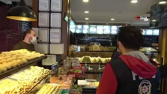 Kartal'da iş yerlerinde korona virüs denetimi Kartal'da iş yerlerinde korona virüs denetimi