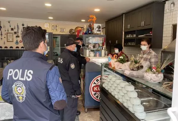 EDİRNE Keşan'da polis ve zabıtanın koronavirüs denetimleri sürüyor EDİRNE Keşan'da polis ve zabıtanın koronavirüs denetimleri sürüyor