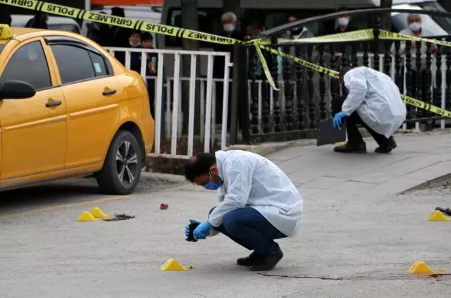 Son dakika... Kırşehir'de silahlı kavga: 1'i polis 2 yaralı Son dakika... Kırşehir'de silahlı kavga: 1'i polis 2 yaralı