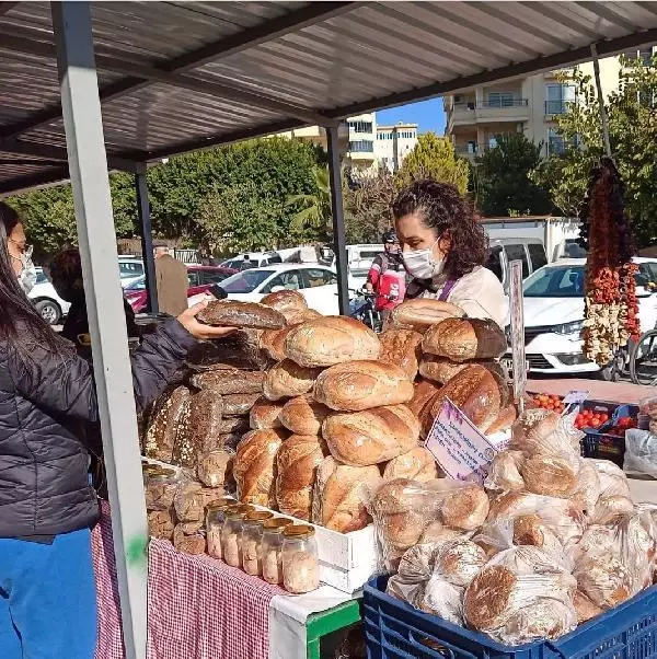 KIZI İÇİN EVDE EKMEK YAPMAYA BAŞLADI, 3 YILDA FIRIN AÇTI KIZI İÇİN EVDE EKMEK YAPMAYA BAŞLADI, 3 YILDA FIRIN AÇTI