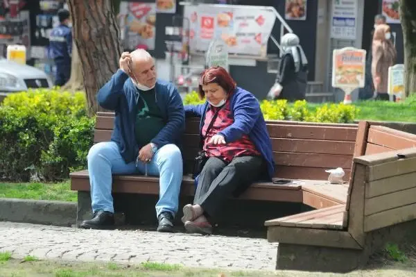 Son dakika haberleri! KOCAELİ KOCAELİ'DE 60 YAŞ VE ÜZERİ KİŞİLERİN YOĞUN BAKIMA YATMA ORANI YÜZDE 20 AZALDI Son dakika haberleri! KOCAELİ KOCAELİ'DE 60 YAŞ VE ÜZERİ KİŞİLERİN YOĞUN BAKIMA YATMA ORANI YÜZDE 20 AZALDI