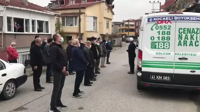 Son dakika haberleri! KOCAELİ KORONAVİRÜSTEN ÖLEN ÇİFT SON YOLCULUĞUNA UĞURLANDI Son dakika haberleri! KOCAELİ KORONAVİRÜSTEN ÖLEN ÇİFT SON YOLCULUĞUNA UĞURLANDI