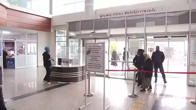 Kovid-19'dan korunmak için ev ziyaretlerinden uzak durulması uyarısı Kovid-19'dan korunmak için ev ziyaretlerinden uzak durulması uyarısı