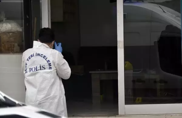 Son dakika haberleri! ŞANLIURFA KUAFÖRDE TIRAŞ OLURKEN ÖLDÜRÜLDÜ Son dakika haberleri! ŞANLIURFA KUAFÖRDE TIRAŞ OLURKEN ÖLDÜRÜLDÜ