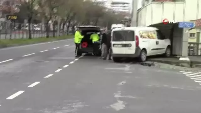 Kuralları ihlal etti, üst geçidin altına girerek durabildi Kuralları ihlal etti, üst geçidin altına girerek durabildi