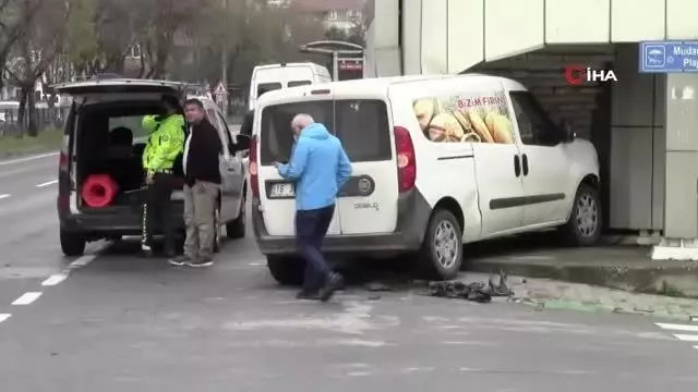Kuralları ihlal etti, üst geçidin altına girerek durabildi Kuralları ihlal etti, üst geçidin altına girerek durabildi