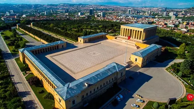 Kuşadası'nda Anıtkabir 'in Şifresi anlatılacak Kuşadası'nda Anıtkabir 'in Şifresi anlatılacak