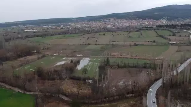 Kuvvetli sağanak nedeniyle ekili tarım arazileri sular altında kaldı Kuvvetli sağanak nedeniyle ekili tarım arazileri sular altında kaldı