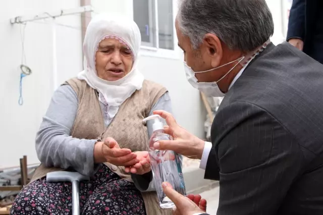 Son dakika haberleri | Liseliler üretti, 65 yaş üstüne ücretsiz dağıtıldı Son dakika haberleri | Liseliler üretti, 65 yaş üstüne ücretsiz dağıtıldı