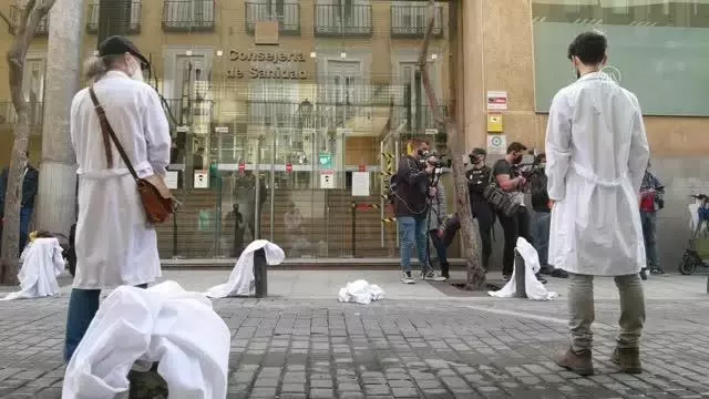 Son dakika haber | Madrid'de doktorlar son 1 yılda 15. kez eylem yaptı Son dakika haber | Madrid'de doktorlar son 1 yılda 15. kez eylem yaptı