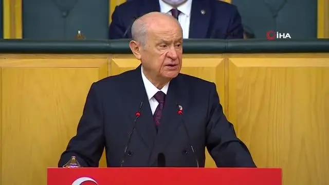MHP Genel Başkanı Bahçeli: 'İbreti alem için, 104 emekli amiralin rütbeleri sökülmelidir' MHP Genel Başkanı Bahçeli: 'İbreti alem için, 104 emekli amiralin rütbeleri sökülmelidir'
