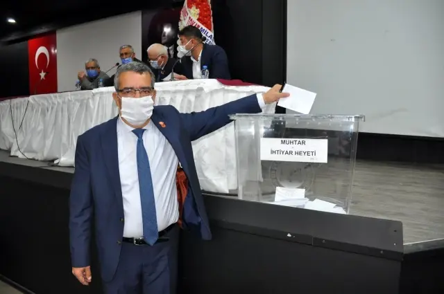 Milas'ta Mahalle Muhtarlığı Derneği'nin seçimi yapıldı Milas'ta Mahalle Muhtarlığı Derneği'nin seçimi yapıldı