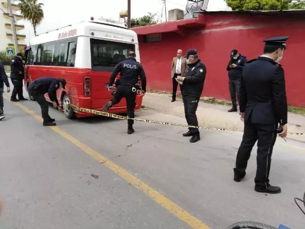 Minibüs sürücüsü tabancayla ayaklarından vuruldu Minibüs sürücüsü tabancayla ayaklarından vuruldu