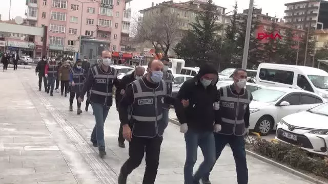NİĞDE'DE 'FUHUŞ' OPERASYONU 3'Ü KADIN 5 GÖZALTI NİĞDE'DE 'FUHUŞ' OPERASYONU 3'Ü KADIN 5 GÖZALTI