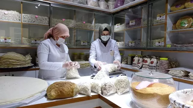 Oğluna sebzeli erişte yaptı, hayatı değişti Oğluna sebzeli erişte yaptı, hayatı değişti