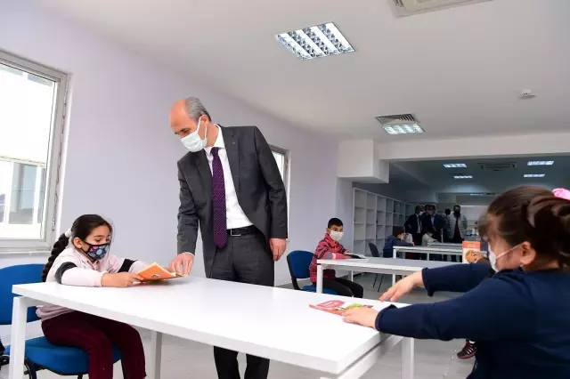 Okay: 'Gençlerimizin her zaman yanındayız' Okay: 'Gençlerimizin her zaman yanındayız'