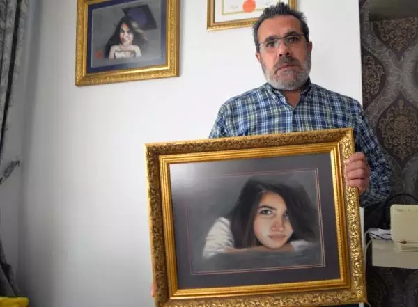 MERSİN ÖZGECAN'IN AİLESİ SOSYAL MEDYADA KIZLARINA HAKARET EDEN KİŞİYE SUÇ DUYURUSUNDA BULUNACAK MERSİN ÖZGECAN'IN AİLESİ SOSYAL MEDYADA KIZLARINA HAKARET EDEN KİŞİYE SUÇ DUYURUSUNDA BULUNACAK
