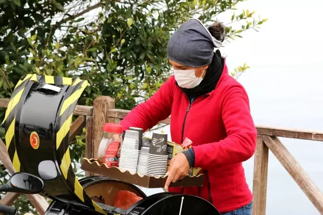 Pandemide mahallelinin hediye ettiği bisiklet ekmek kapısı oldu Pandemide mahallelinin hediye ettiği bisiklet ekmek kapısı oldu