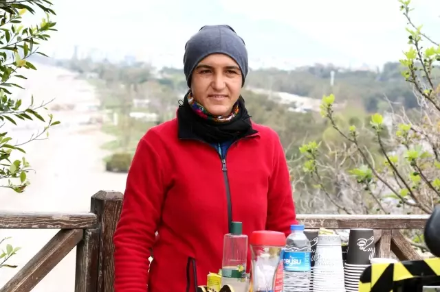 Pandemide mahallelinin hediye ettiği bisiklet ekmek kapısı oldu Pandemide mahallelinin hediye ettiği bisiklet ekmek kapısı oldu