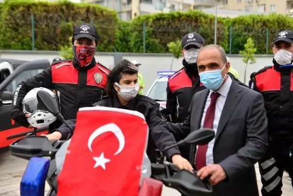 Son dakika haberleri... Polisin operasyon araçları bu kez engelli çocuklar için çalıştı Son dakika haberleri... Polisin operasyon araçları bu kez engelli çocuklar için çalıştı