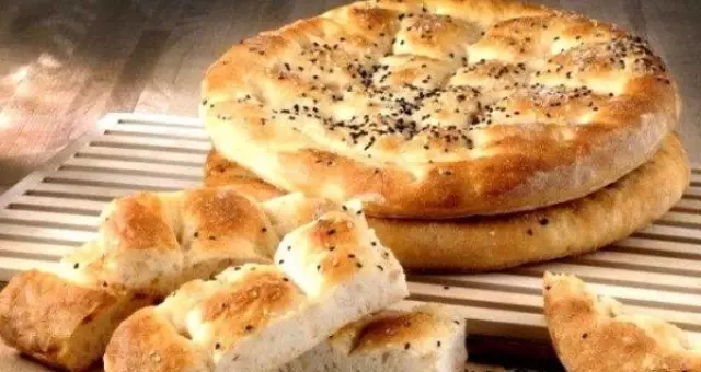Ramazan pidesi tarifi! Evde kolay ramazan pidesi nasıl yapılır? Ramazan pidesi tarifi! Evde kolay ramazan pidesi nasıl yapılır?