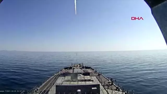 Rus Mareşal Shaposhnikov fırkateyni Kalibr füzesini test etti Rus Mareşal Shaposhnikov fırkateyni Kalibr füzesini test etti