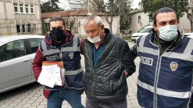 70 bin lira alacağı için 2 kişiyi öldüren şahıs tutuklandı 70 bin lira alacağı için 2 kişiyi öldüren şahıs tutuklandı