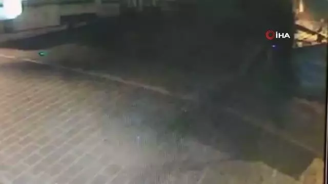 Simitçinin ekmek teknesini böyle kundakladı Simitçinin ekmek teknesini böyle kundakladı