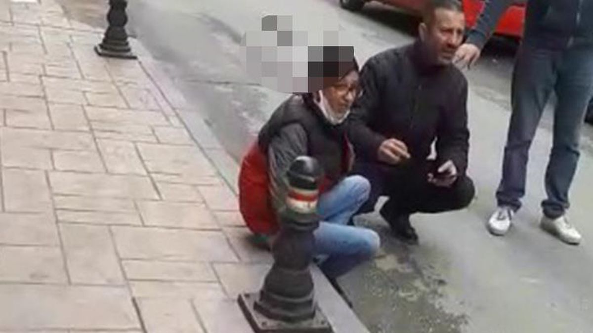 Sokakta saldırıya uğrayan 17 yaşındaki gencin kafasına bıçak saplandı