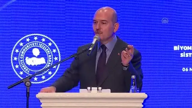 Soylu: 'Parmak izi tarayıcılarından okunan izlerle çalışan nitelikte parmak izi tanıma ürünü hayata geçirilmiştir' Soylu: 'Parmak izi tarayıcılarından okunan izlerle çalışan nitelikte parmak izi tanıma ürünü hayata geçirilmiştir'