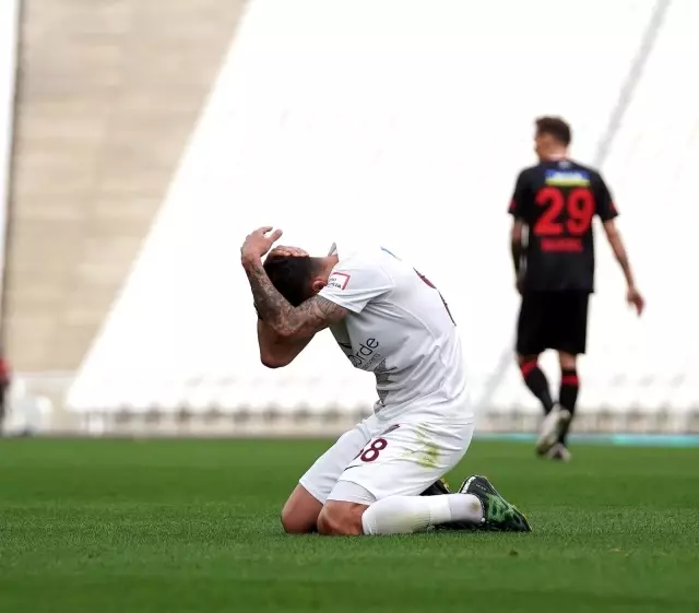 Süper Lig: Fatih Karagümrük: 0 Atakaş Hatayspor: 0 (İlk yarı) Süper Lig: Fatih Karagümrük: 0 Atakaş Hatayspor: 0 (İlk yarı)