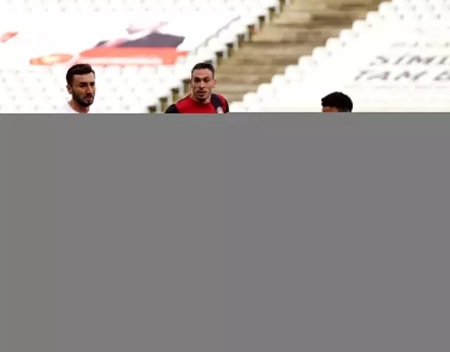 Süper Lig: Fatih Karagümrük: 0 Atakaş Hatayspor: 0 (İlk yarı) Süper Lig: Fatih Karagümrük: 0 Atakaş Hatayspor: 0 (İlk yarı)