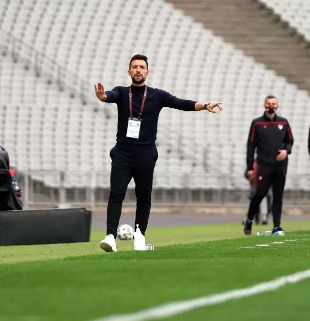 Süper Lig: Fatih Karagümrük: 0 Atakaş Hatayspor: 0 (İlk yarı) Süper Lig: Fatih Karagümrük: 0 Atakaş Hatayspor: 0 (İlk yarı)