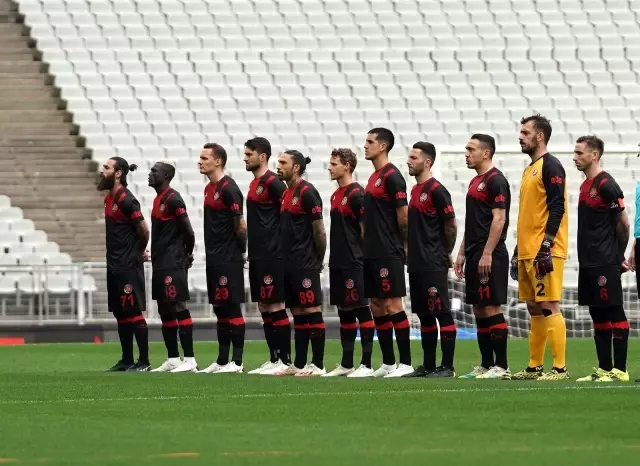 Süper Lig: Fatih Karagümrük: 0 Atakaş Hatayspor: 0 (İlk yarı) Süper Lig: Fatih Karagümrük: 0 Atakaş Hatayspor: 0 (İlk yarı)