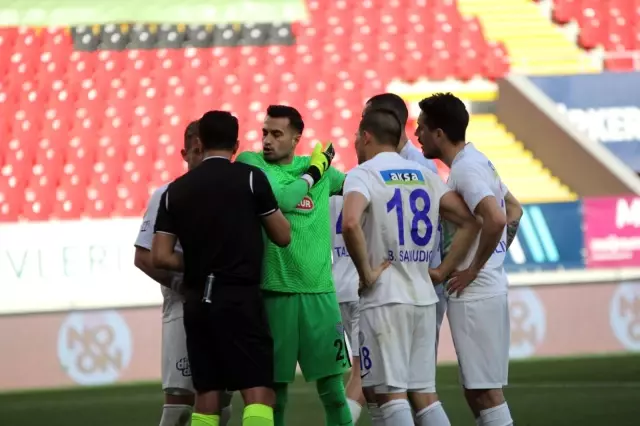 Süper Lig: Göztepe: 2 - Çaykur Rizespor: 0 (Maç sonucu) Süper Lig: Göztepe: 2 - Çaykur Rizespor: 0 (Maç sonucu)