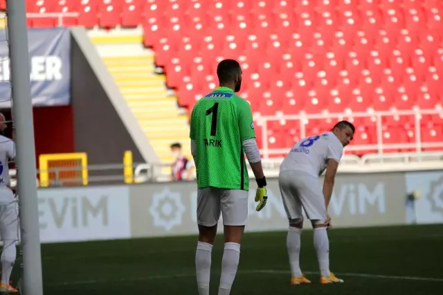 Süper Lig: Göztepe: 2 - Çaykur Rizespor: 0 (Maç sonucu) Süper Lig: Göztepe: 2 - Çaykur Rizespor: 0 (Maç sonucu)