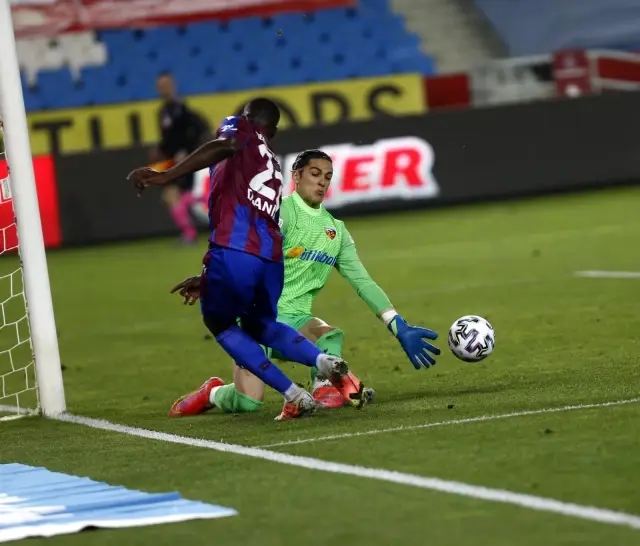 Süper Lig: Trabzonspor: 1 - Hes Kablo Kayserispor: 1 (Maç sonucu) Süper Lig: Trabzonspor: 1 - Hes Kablo Kayserispor: 1 (Maç sonucu)