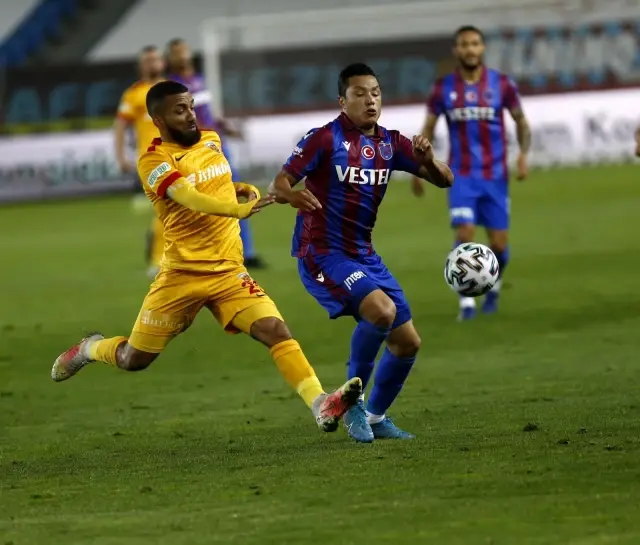 Süper Lig: Trabzonspor: 1 - Hes Kablo Kayserispor: 1 (Maç sonucu) Süper Lig: Trabzonspor: 1 - Hes Kablo Kayserispor: 1 (Maç sonucu)