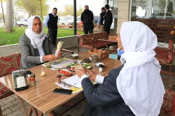 ŞANLIURFA TAVA VE ŞİŞ CİĞER LEZZETLİ TARTIŞMALARINA EDİRNE VE ŞANLIURFALI USTALAR KATILDI ŞANLIURFA TAVA VE ŞİŞ CİĞER LEZZETLİ TARTIŞMALARINA EDİRNE VE ŞANLIURFALI USTALAR KATILDI