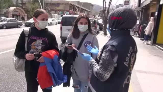 TOKAT'TA POLİS EKİPLERİ, KADES UYGULAMASINI TANITTI TOKAT'TA POLİS EKİPLERİ, KADES UYGULAMASINI TANITTI