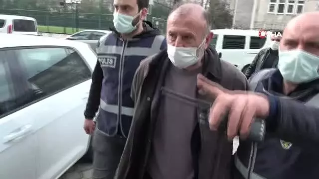 Tüfekle bir kişiyi vurup balkonunda basına açıklama yapan şahıs tutuklandı Tüfekle bir kişiyi vurup balkonunda basına açıklama yapan şahıs tutuklandı