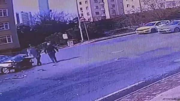 Son dakika haberleri | ÜMRANİYE'DE 2 OTOMOBİL ÇARPIŞTI; BİR KİŞİNİN YARALANDIĞI KAZA KAMERADA Son dakika haberleri | ÜMRANİYE'DE 2 OTOMOBİL ÇARPIŞTI; BİR KİŞİNİN YARALANDIĞI KAZA KAMERADA