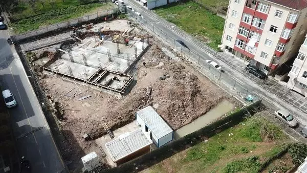 ÜMRANİYE'DE CAMİ İNŞAATINDA İŞÇİLER HAVAN TOPU MERMİSİ BULDU ÜMRANİYE'DE CAMİ İNŞAATINDA İŞÇİLER HAVAN TOPU MERMİSİ BULDU