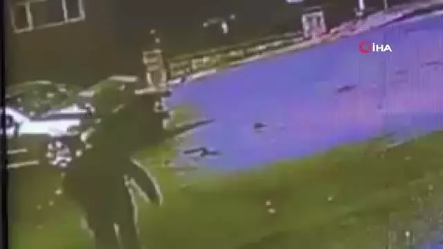 Son dakika haberleri | Ümraniye'de iki aracın kafa kafaya çarpıştığı feci kaza kamerada Son dakika haberleri | Ümraniye'de iki aracın kafa kafaya çarpıştığı feci kaza kamerada