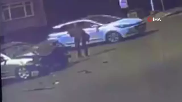 Son dakika haberleri | Ümraniye'de iki aracın kafa kafaya çarpıştığı feci kaza kamerada Son dakika haberleri | Ümraniye'de iki aracın kafa kafaya çarpıştığı feci kaza kamerada