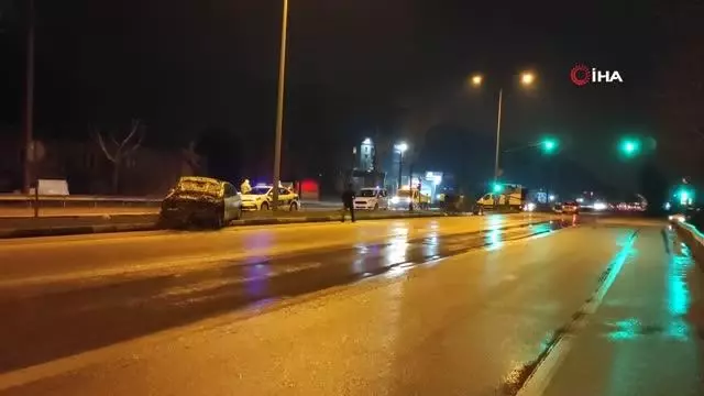 Son dakika haber! Yasak yerden dönmeye çalıştı, kaza kaçınılmaz oldu: 1 yaralı Son dakika haber! Yasak yerden dönmeye çalıştı, kaza kaçınılmaz oldu: 1 yaralı
