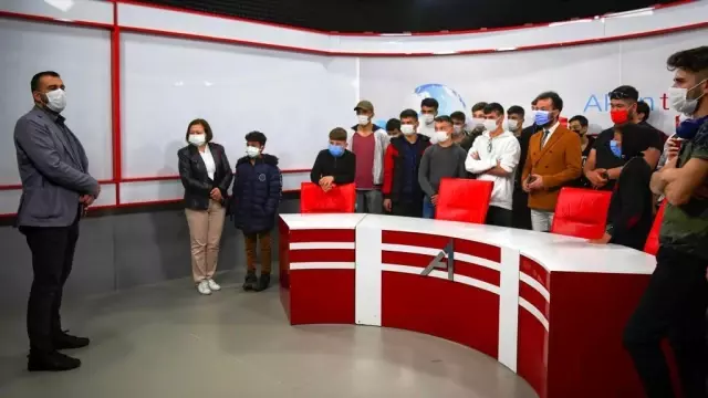 Yozgat sevgi evlerinde konaklayan öğrenciler İletişim Fakültesi'nde Yozgat sevgi evlerinde konaklayan öğrenciler İletişim Fakültesi'nde